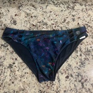 NWOT Born primitive bikini bottom
